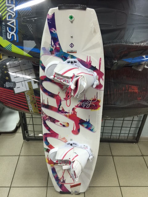 Вейкборд Lotus 134 c крепл. BLISS L/XL